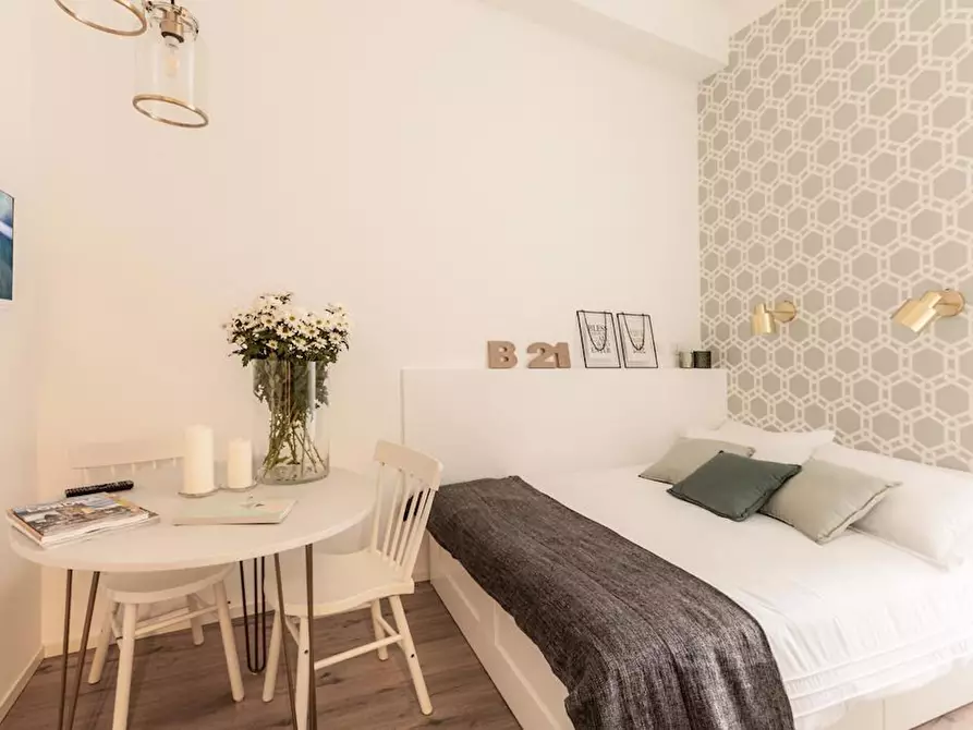 Immagine 2 di Appartamento in affitto  in Via Rombon a Milano