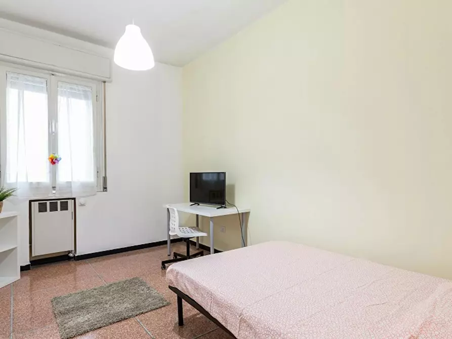 Immagine 1 di Camera in affitto  in Via Arno a Bologna