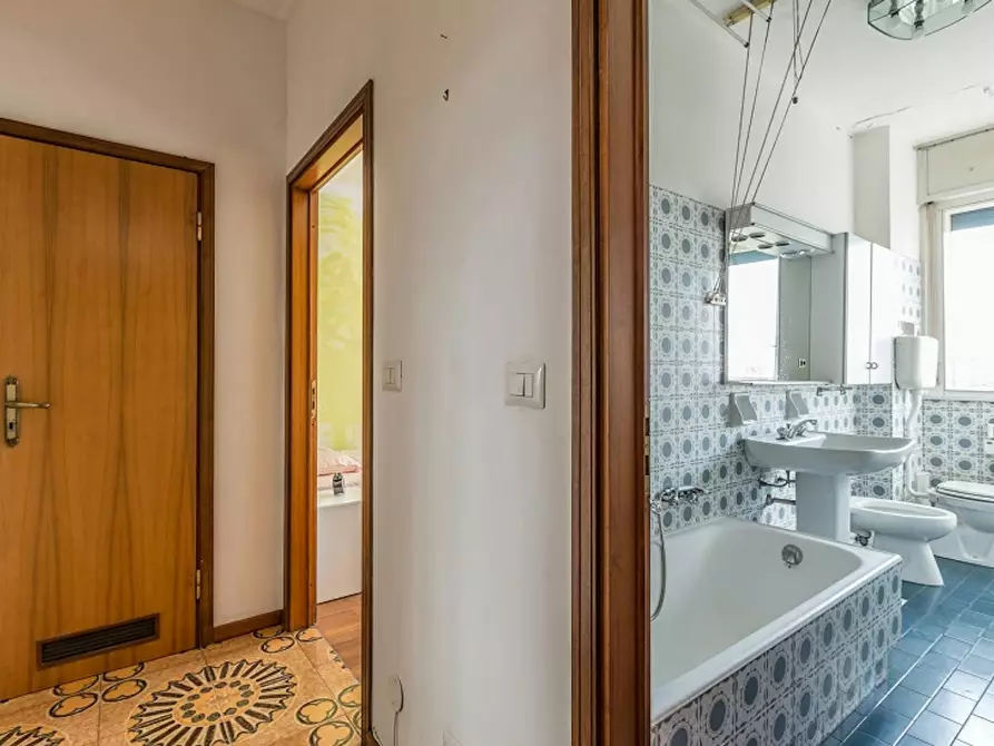 Immagine 10 di Camera in affitto  in Via Massimo Gorki a Bologna