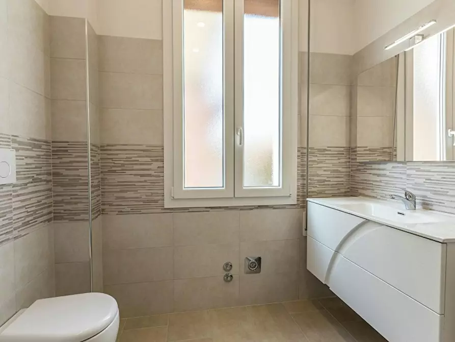 Immagine 8 di Camera in affitto  in Via Camillo Procaccini a Bologna