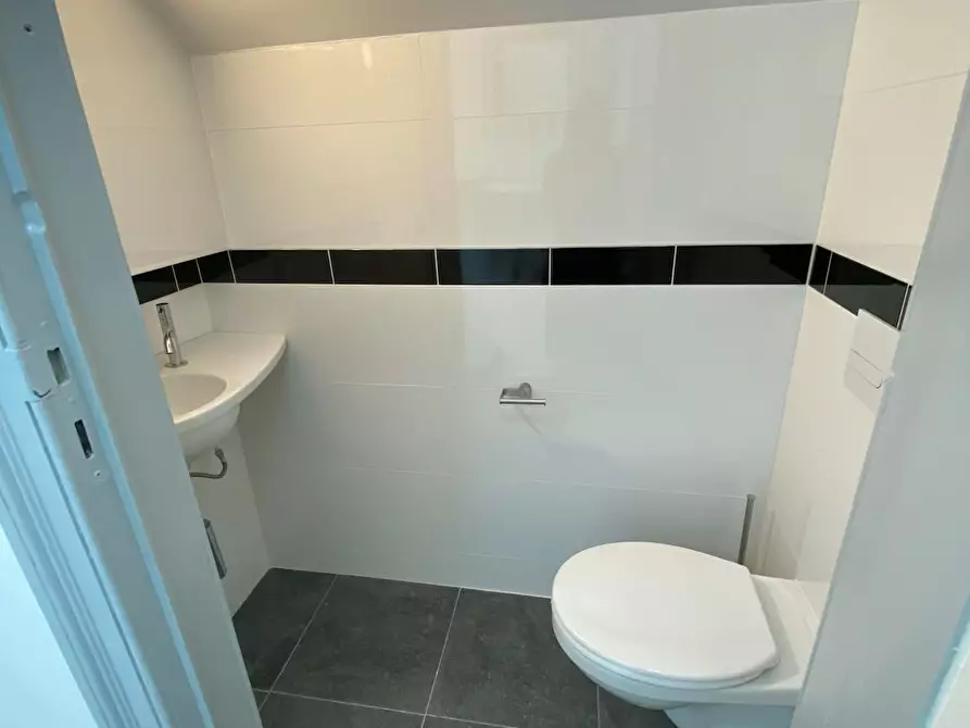 Immagine 8 di Camera in affitto  in Chaussée de Charleroi a Saint-Gilles