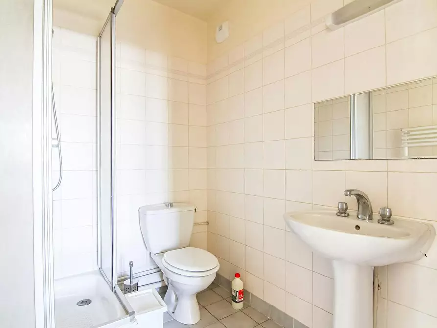 Immagine 7 di Camera in affitto  in Avenue d'Alsace-Lorraine a Rueil-Malmaison