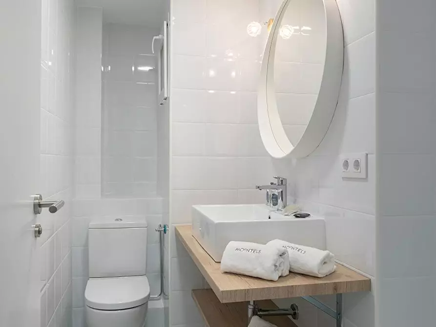 Immagine 9 di Camera in affitto  in Calle Ribera a Valencia