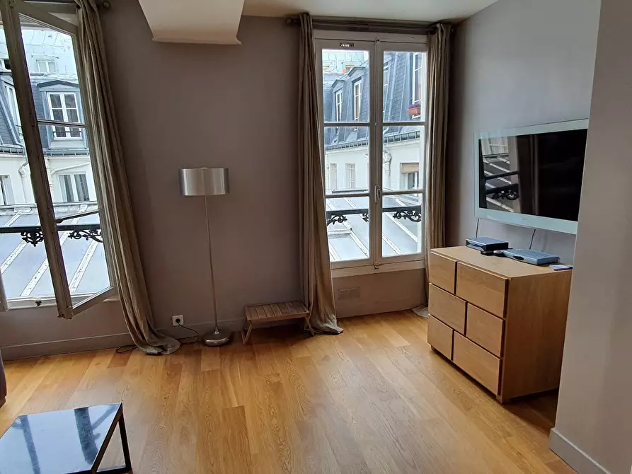 Immagine 3 di Appartamento in affitto  in Rue du Temple a Paris 03