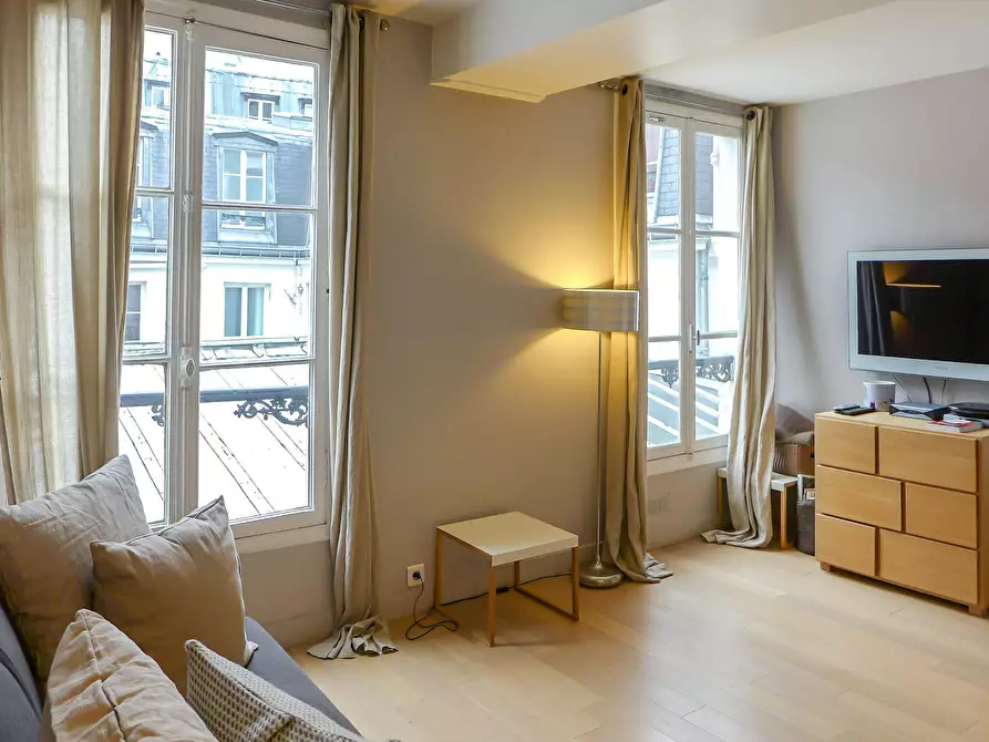 Immagine 4 di Appartamento in affitto  in Rue du Temple a Paris 03