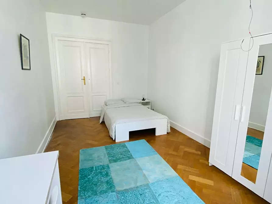 Immagine 3 di Camera in affitto  in Chaussée de Charleroi a Saint-Gilles
