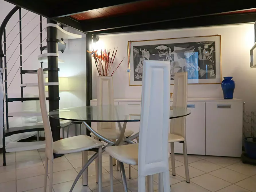 Immagine 8 di Appartamento in affitto  in Via Giulio e Corrado Venini a Milano