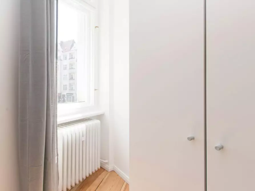 Immagine 2 di Camera in affitto  in Hermannstraße a Berlin