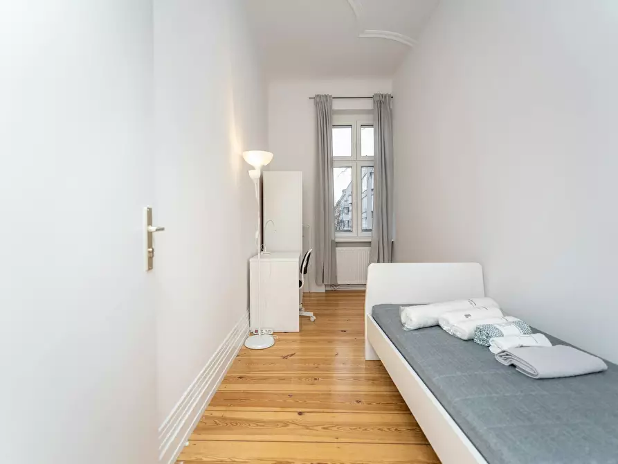Immagine 3 di Camera in affitto  in Hermannstraße a Berlin
