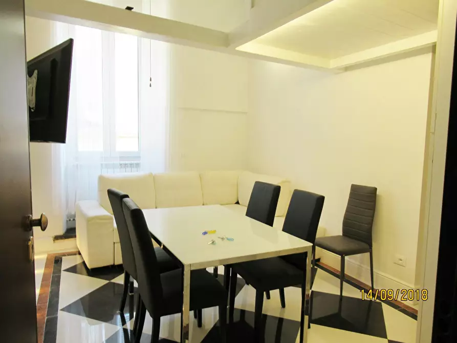 Immagine 1 di Camera condivisa in affitto  in Via dei Serragli a Firenze