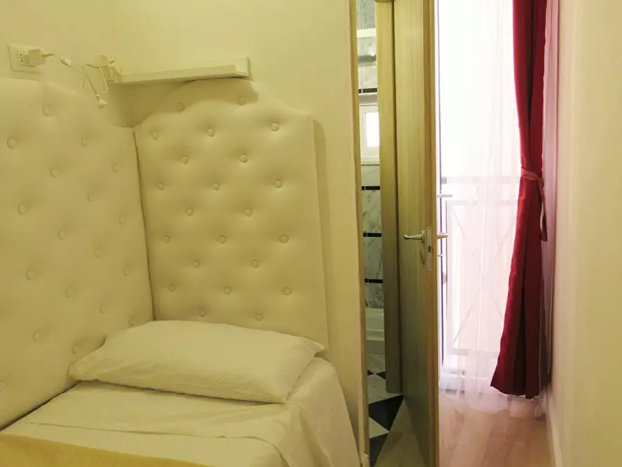 Immagine 6 di Camera condivisa in affitto  in Via dei Serragli a Firenze