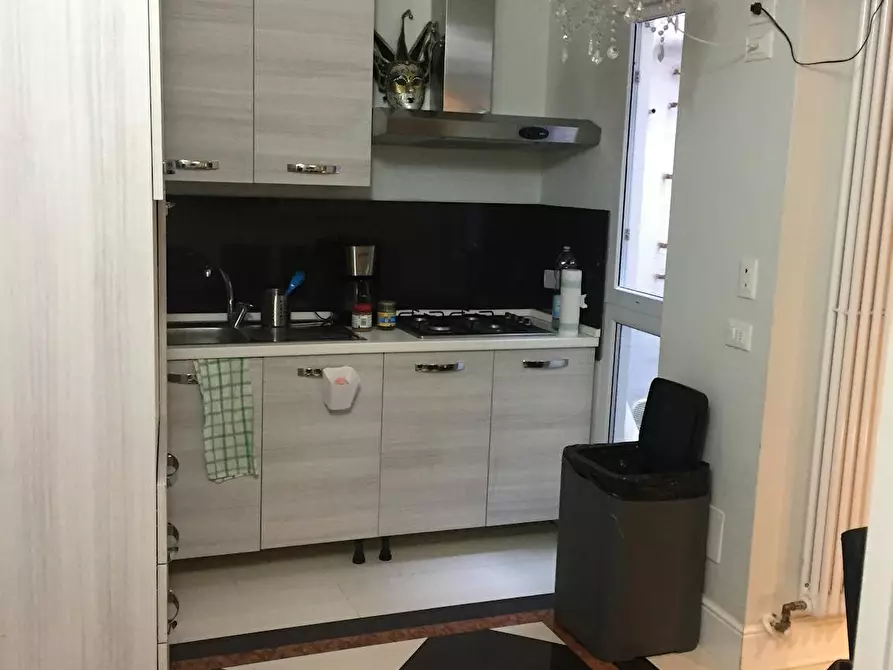 Immagine 4 di Camera in affitto  in Via dei Serragli a Firenze