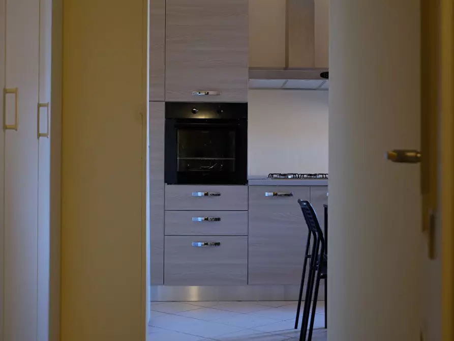 Immagine 10 di Camera in affitto  in Via Pola a Cagliari