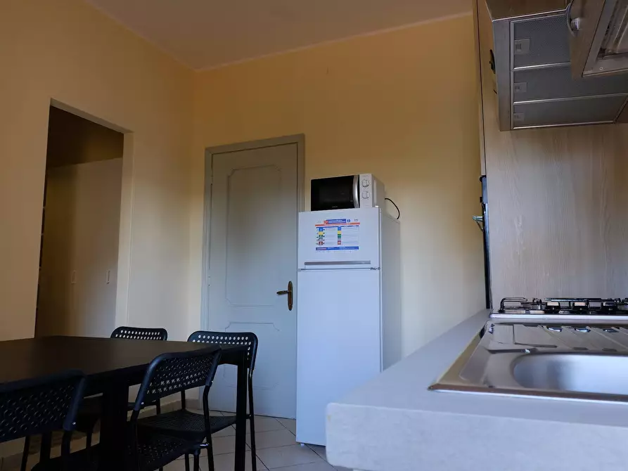 Immagine 10 di Camera in affitto  in Via Pola a Cagliari