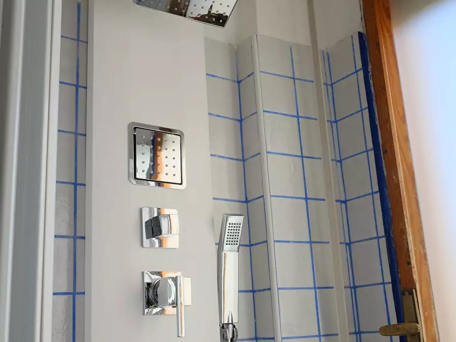 Immagine 6 di Camera in affitto  in Via Pola a Cagliari