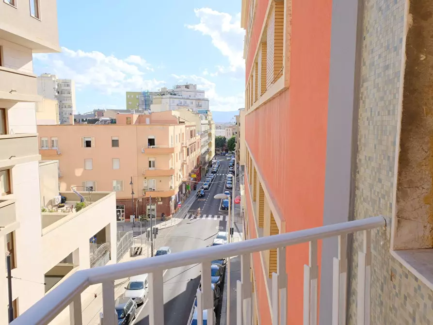 Immagine 8 di Camera in affitto  in Via Pola a Cagliari