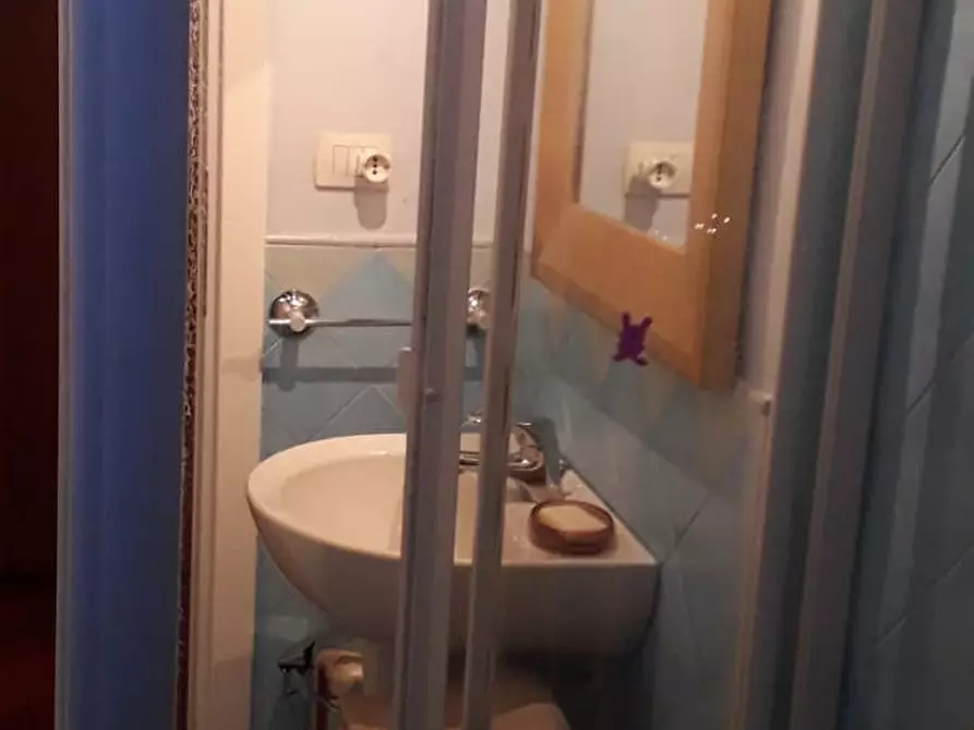 Immagine 8 di Appartamento in affitto  in Via Mortara a Milano