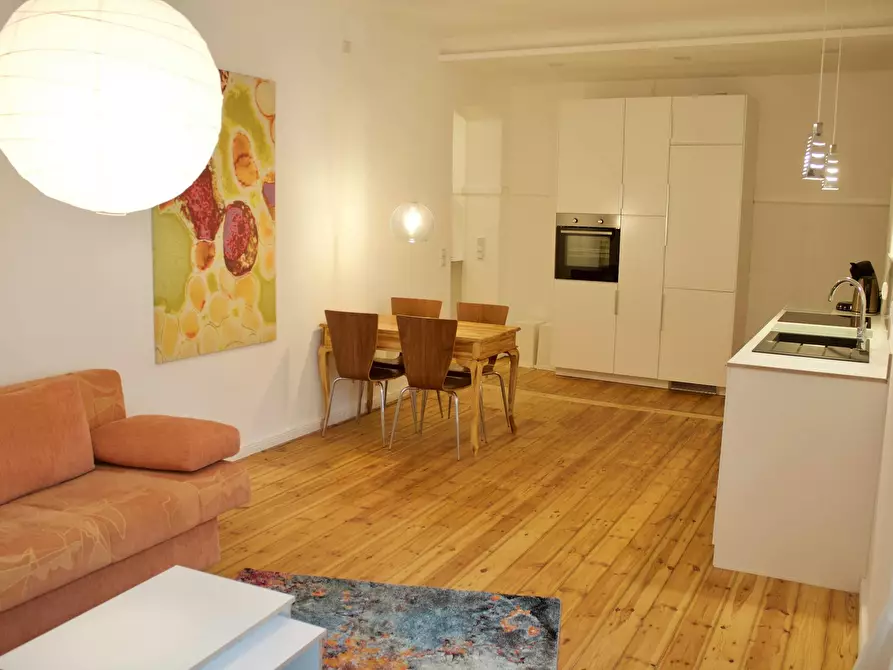 Immagine 2 di Appartamento in affitto  in Triftstraße a Berlin