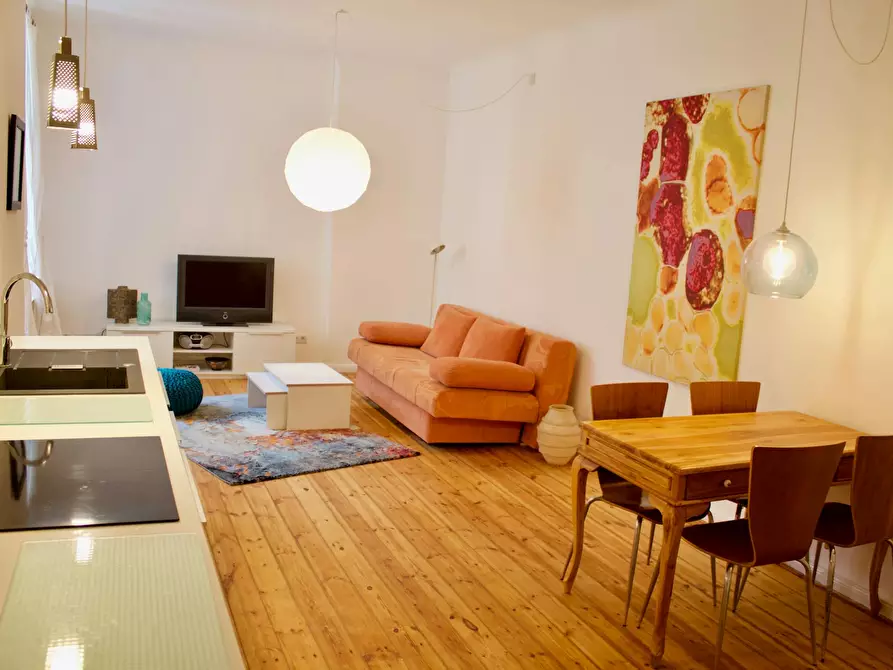 Immagine 1 di Appartamento in affitto  in Triftstraße a Berlin