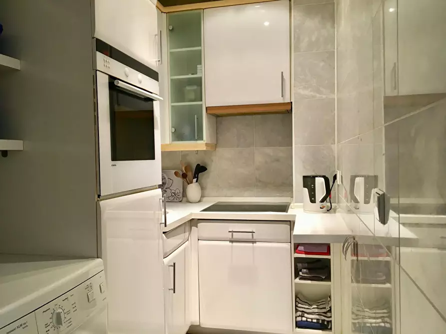 Immagine 5 di Appartamento in affitto  in Kaubstraße a Berlin