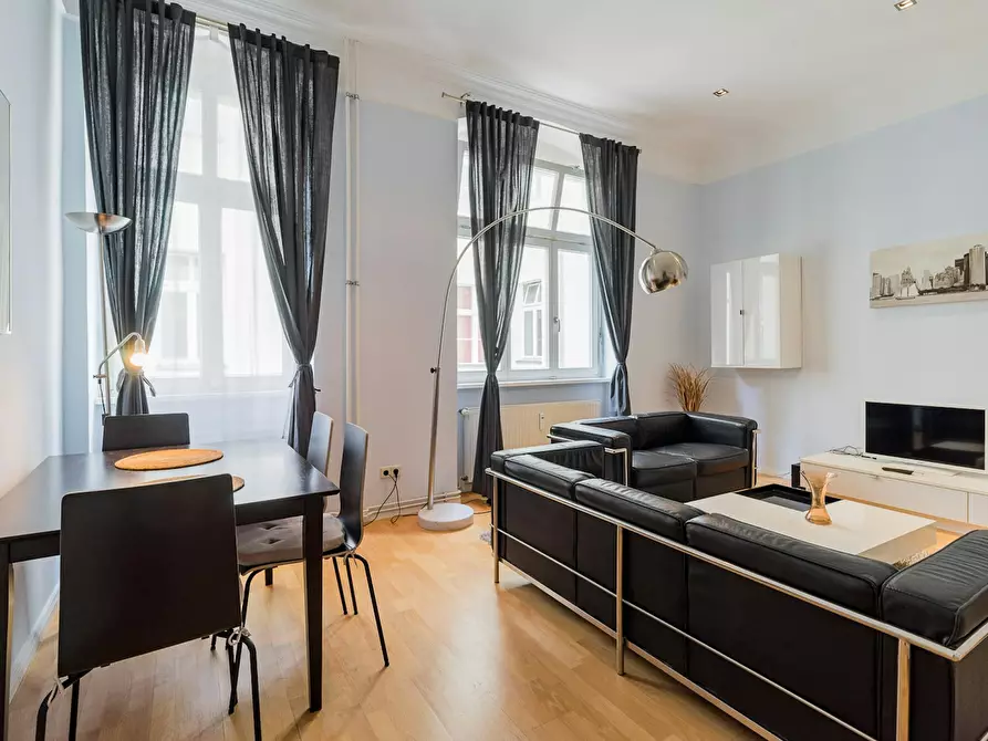 Immagine 2 di Appartamento in affitto  in Zehdenicker Straße a Berlin