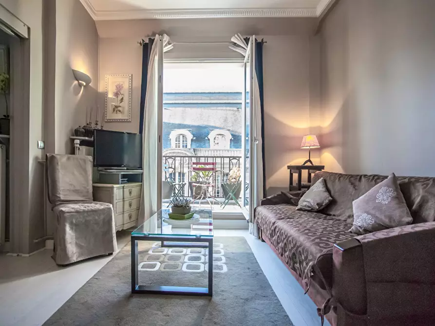 Immagine 1 di Appartamento in affitto  in Boulevard de la Madeleine a Paris