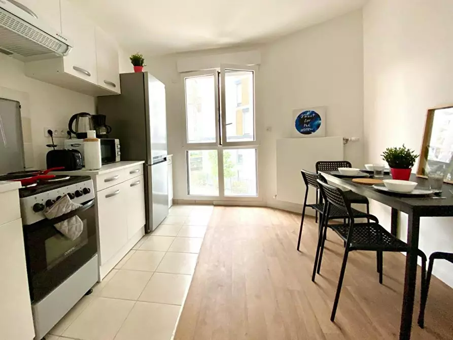 Immagine 6 di Camera in affitto  in Rue Mozart a Clichy