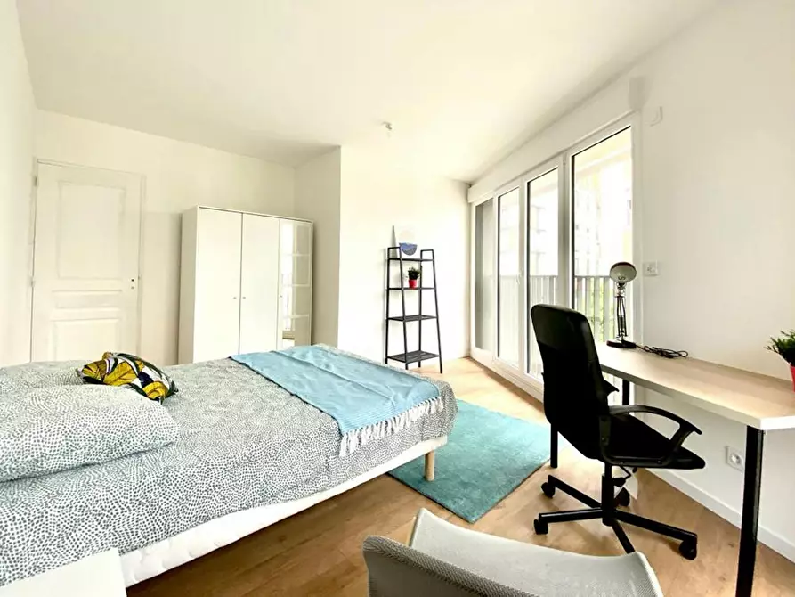 Immagine 1 di Camera in affitto  in Rue Mozart a Clichy
