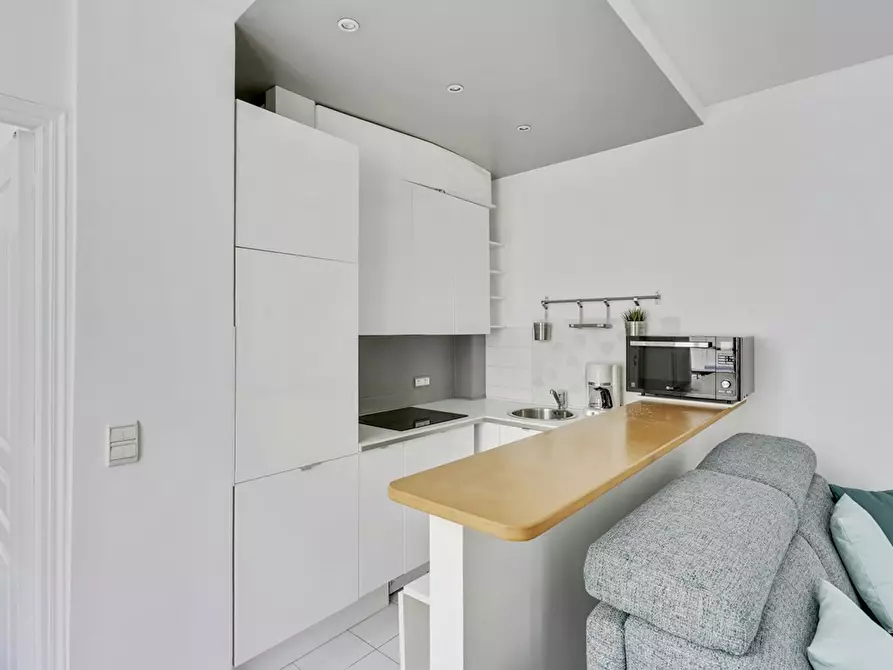 Immagine 4 di Appartamento in affitto  in Rue de la Cossonnerie a Paris