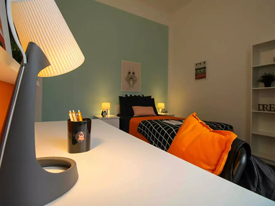 Immagine 1 di Camera in affitto  in Via Pelagio Palagi a Bologna