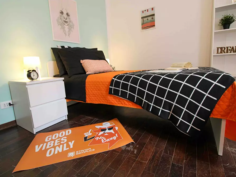 Immagine 3 di Camera in affitto  in Via Pelagio Palagi a Bologna