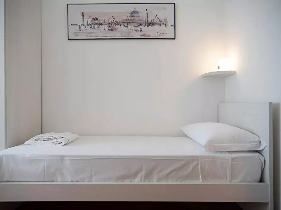 Immagine 8 di Appartamento in affitto  in Via Valassina a Milano