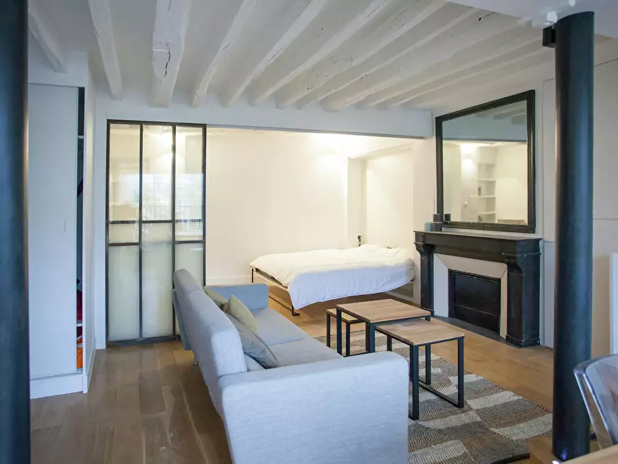 Immagine 2 di Appartamento in affitto  in Boulevard des Filles du Calvaire a Paris 03