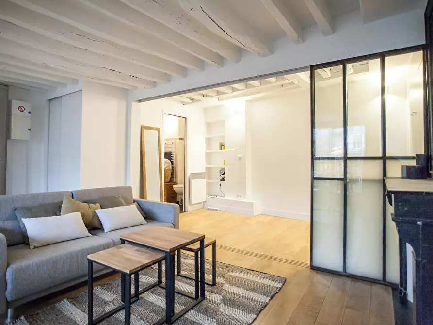 Immagine 9 di Appartamento in affitto  in Boulevard des Filles du Calvaire a Paris 03