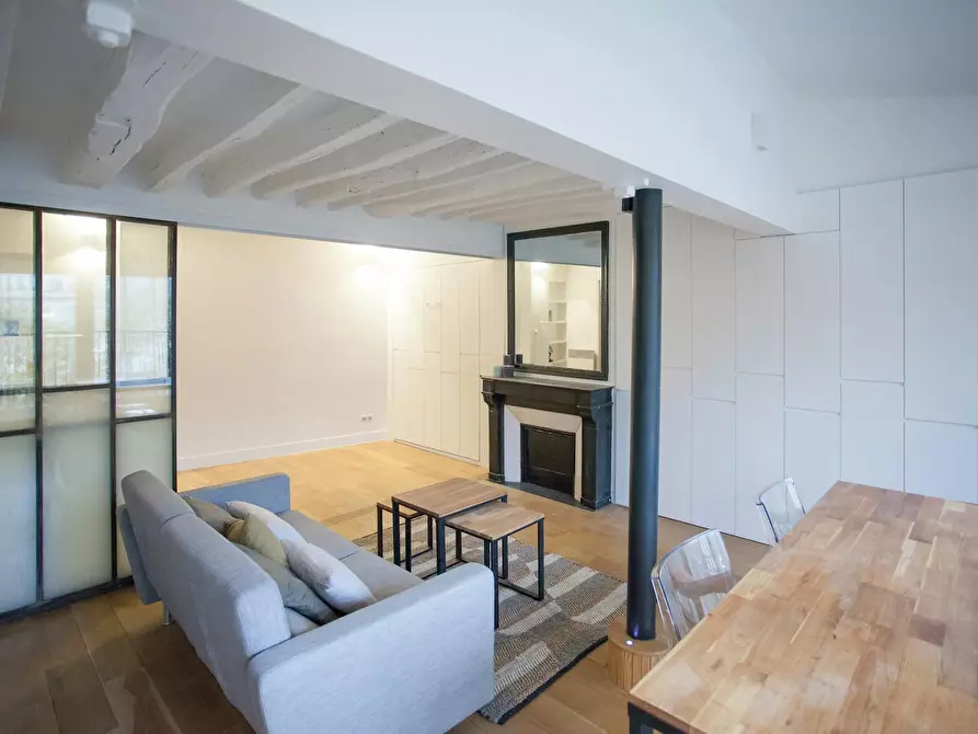 Immagine 4 di Appartamento in affitto  in Boulevard des Filles du Calvaire a Paris 03