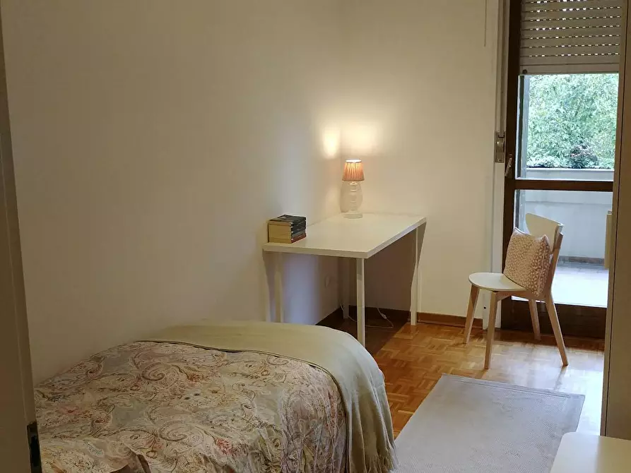 Immagine 1 di Camera in affitto  in Via Luigi Pellizzo a Padova