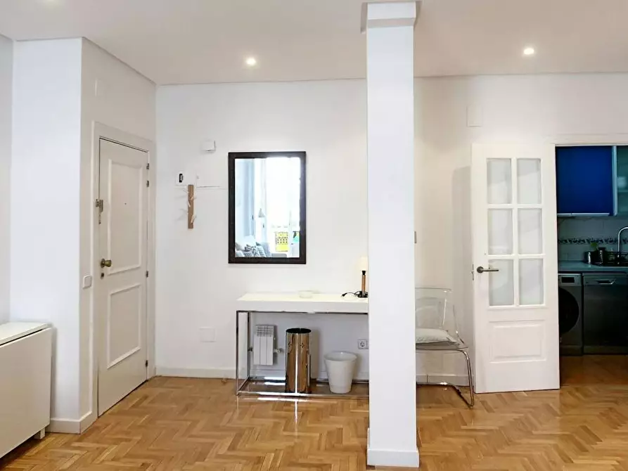 Immagine 9 di Appartamento in affitto  in Carrera de San Jerónimo a Madrid