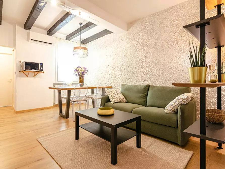 Immagine 2 di Appartamento in affitto  in Via Riva di Reno a Bologna