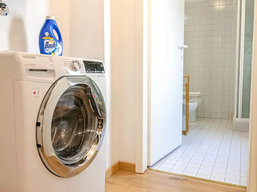 Immagine 10 di Appartamento in affitto  in Via Riva di Reno a Bologna