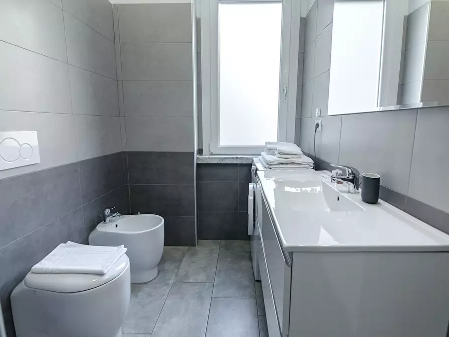 Immagine 8 di Appartamento in affitto  in Via Irnerio a Bologna