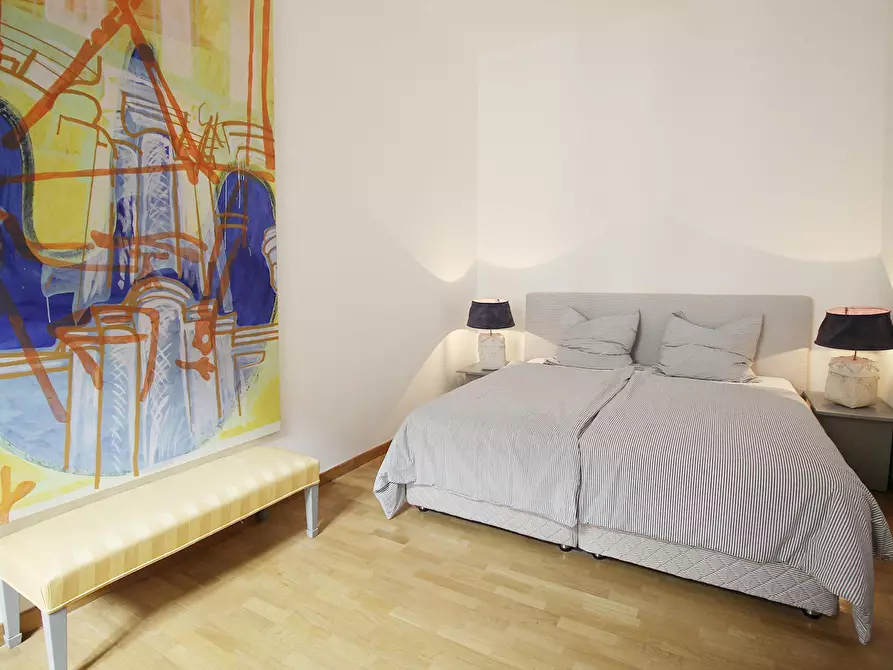 Immagine 6 di Appartamento in affitto  in Oranienburger Straße a Berlin