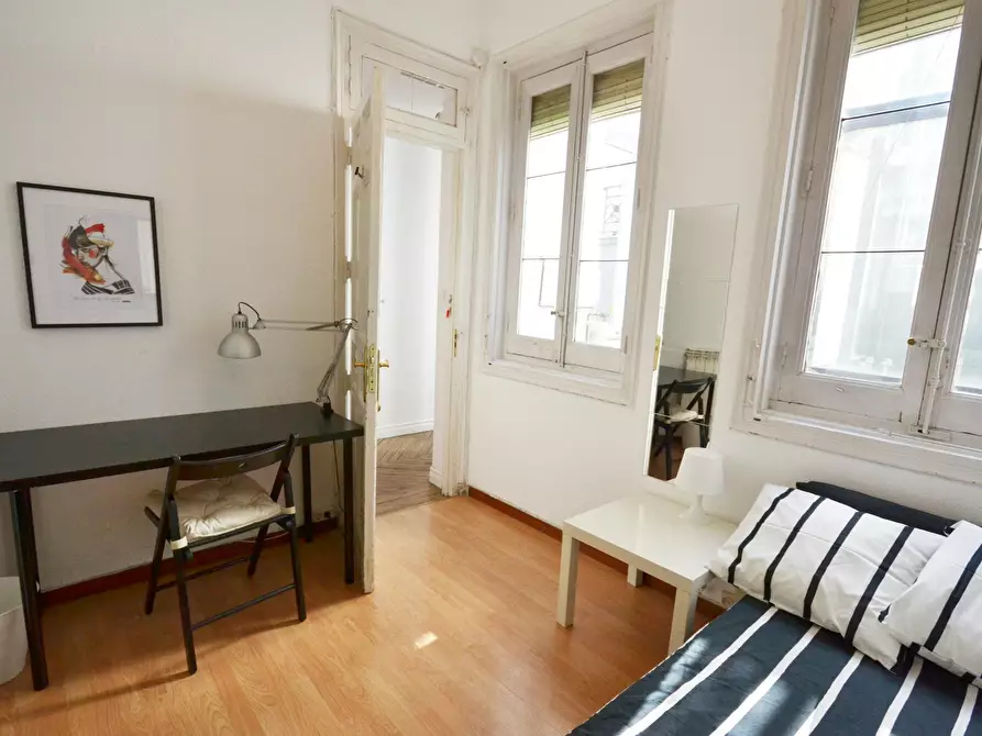 Immagine 3 di Camera in affitto  in Calle de las Fuentes a Madrid