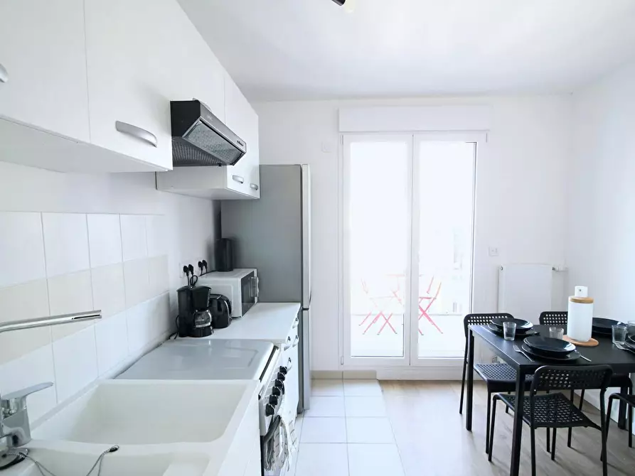 Immagine 6 di Camera in affitto  in Rue Mozart a Clichy