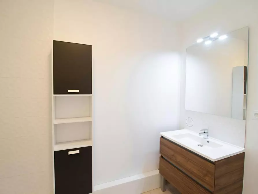 Immagine 10 di Camera in affitto  in Rue Mozart a Clichy
