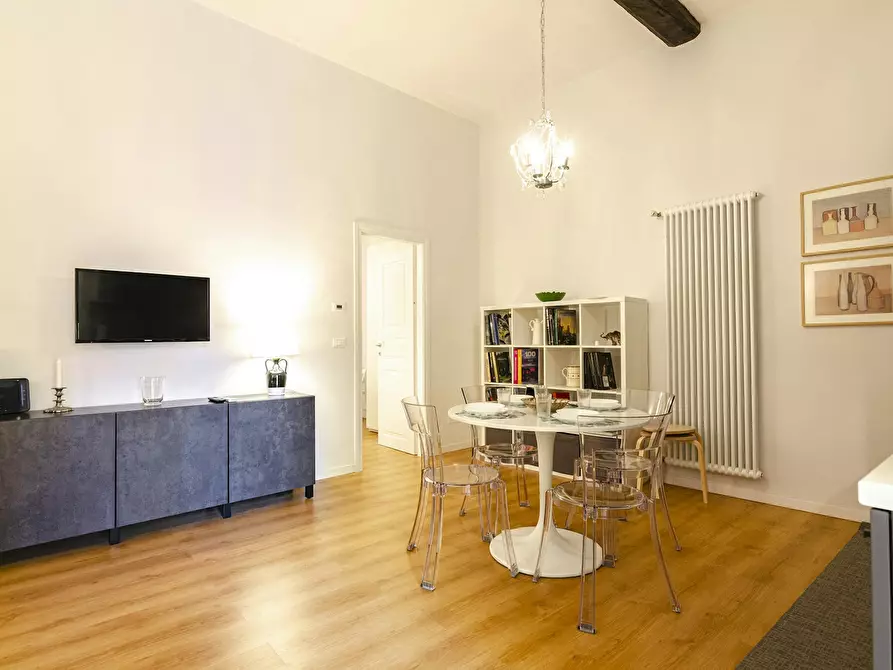 Immagine 2 di Appartamento in affitto  in Via Santo Stefano a Bologna