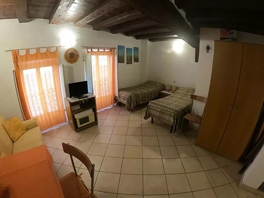 Immagine 1 di Appartamento in affitto  in Borgo Tegolaio a Firenze