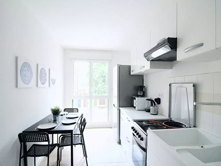 Immagine 8 di Camera in affitto  in Rue Mozart a Clichy