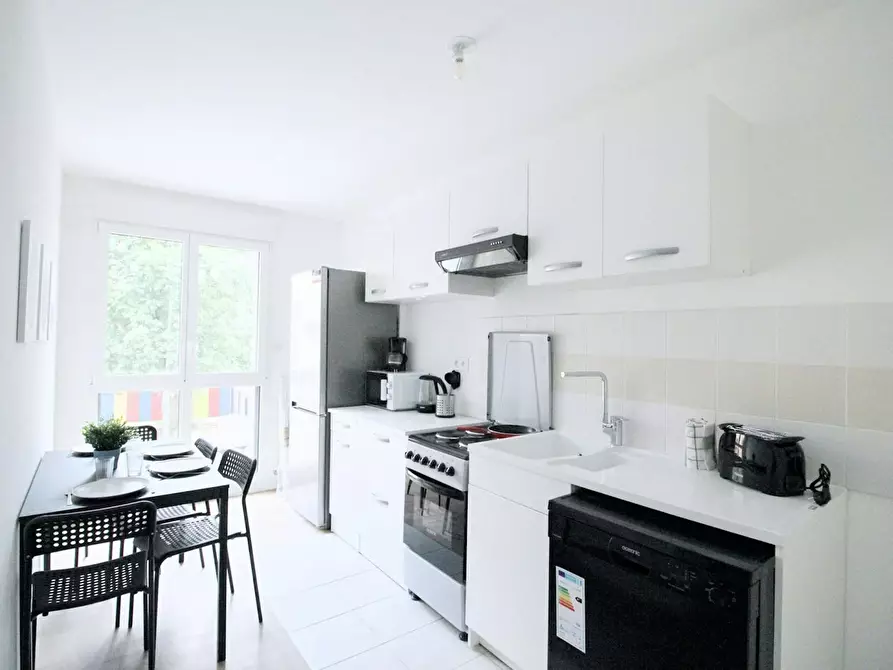 Immagine 4 di Camera in affitto  in Rue Mozart a Clichy