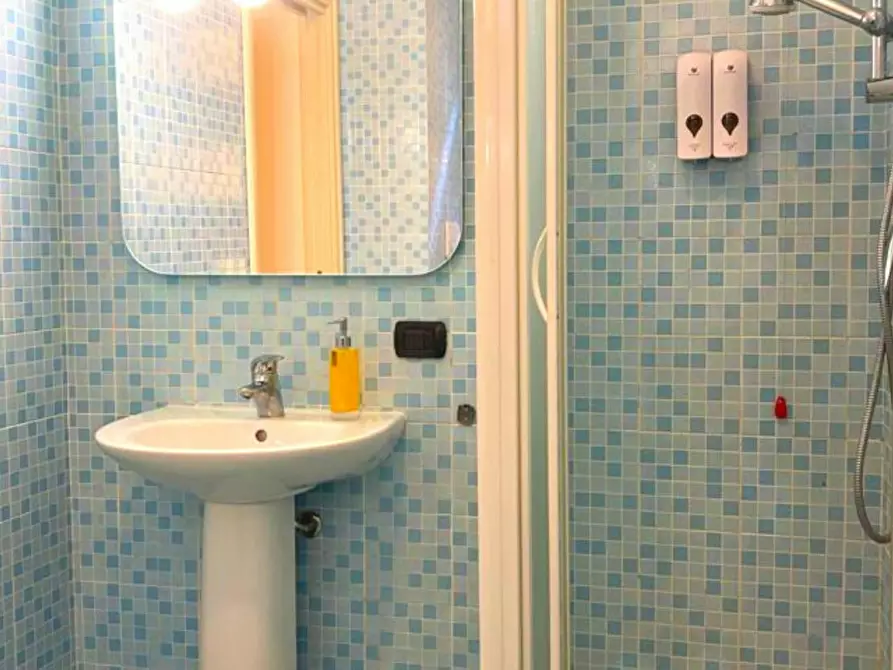 Immagine 5 di Appartamento in affitto  in Via Luigi Settembrini a Milano