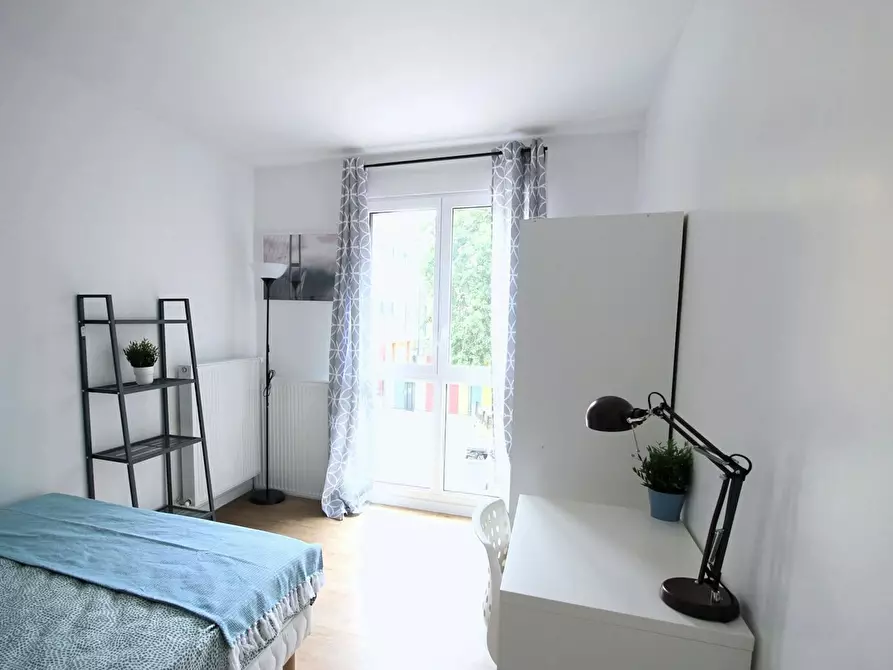 Immagine 3 di Camera in affitto  in Rue Mozart a Clichy